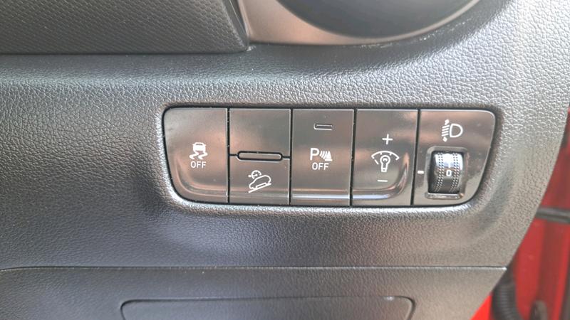 Hyundai KONA Photo cohere-d10da023fd43dbaf0eb8db479b42950e00b8f3aa.jpg