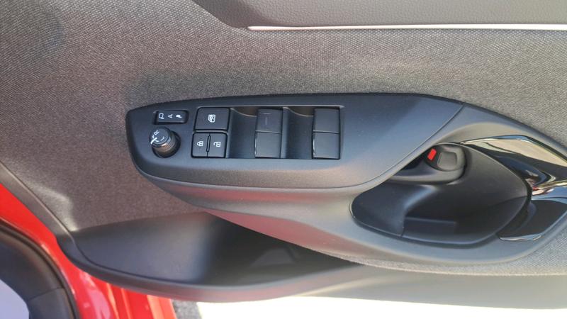 Toyota Yaris Photo cohere-d11e5270fae3c23b1c12ed1a257fddba4900f552.jpg