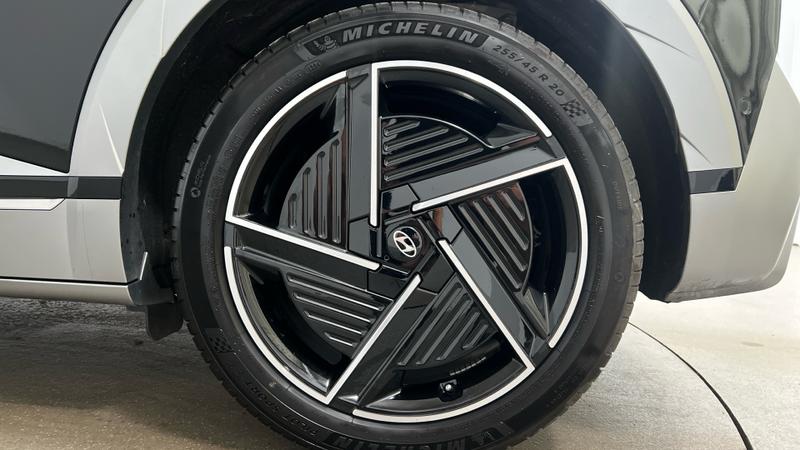 Hyundai IONIQ 5 Photo cohere-d12fb2462c22a776878f0a640ae403b6770a7d5e.jpg