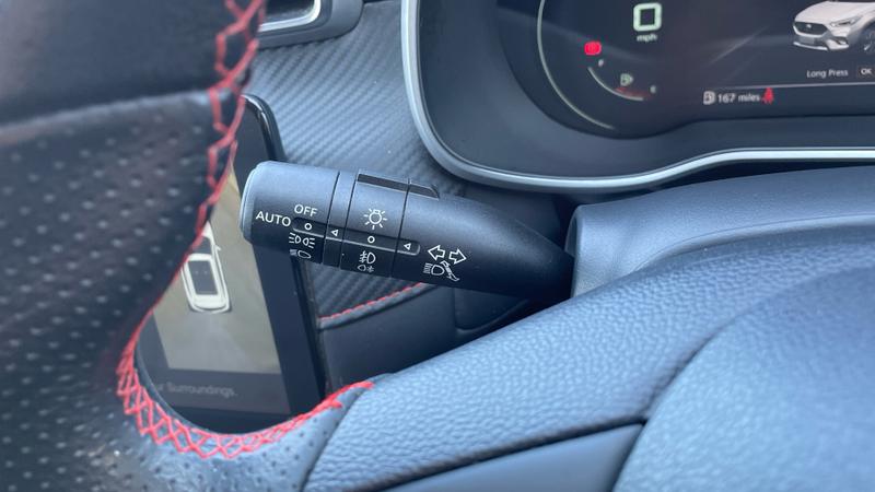 MG ZS Photo cohere-d1e98e6d2a83168e2a70e7f1e4a36613b4de6f77.jpg
