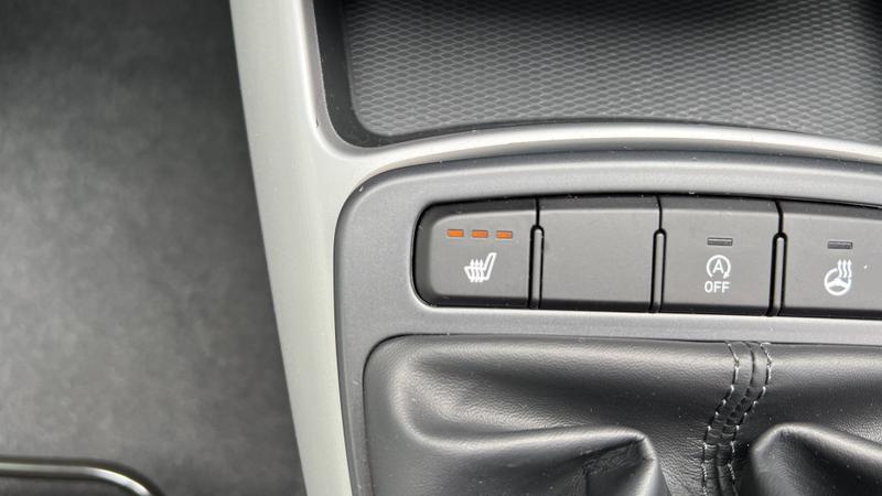 Hyundai i10 Photo cohere-d292d7c18a779f98b2a84d1cb4a62b721b52eb04.jpg