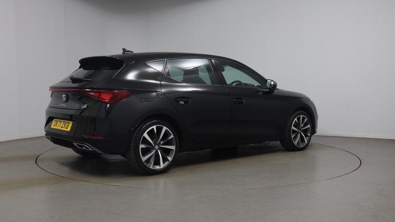 SEAT LEON Photo cohere-d2961a79985c917fdea7af33ff10d9b0aedf1ece.jpg