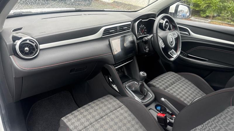 MG ZS Photo cohere-d30236977711f215010ea8bc8bc27c0cc301fb1d.jpg