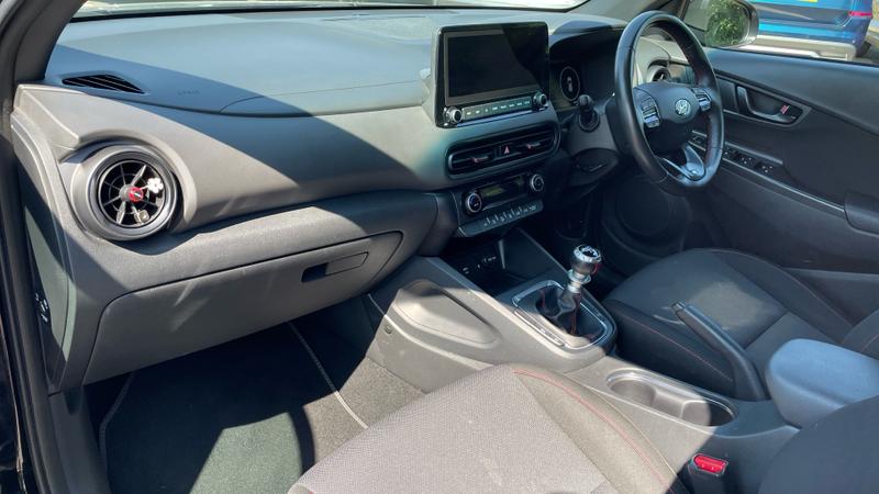 Hyundai KONA Photo cohere-d31f754662f70c293b10d25f60a61e2cd92b1e9f.jpg