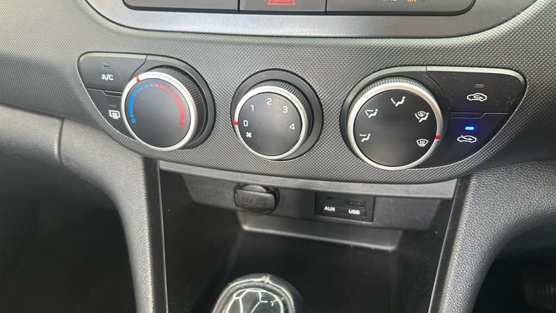 Hyundai i10 Photo cohere-d4bc1a9d4680a95dbd8f019eaab6071e03afb915.jpg