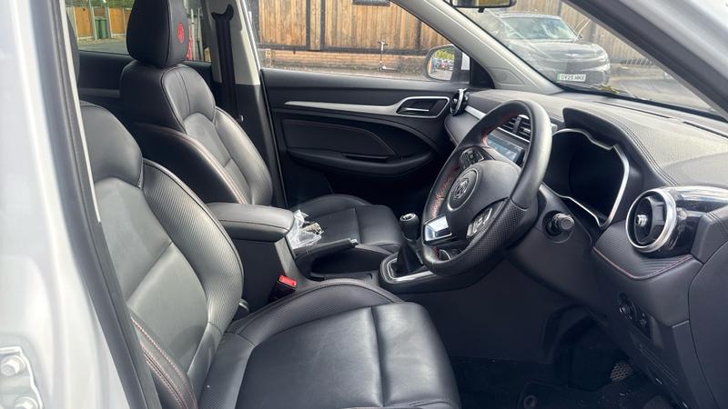 MG ZS Photo cohere-d54bea18853fd84e03615f7d4948303ee0a57206.jpg