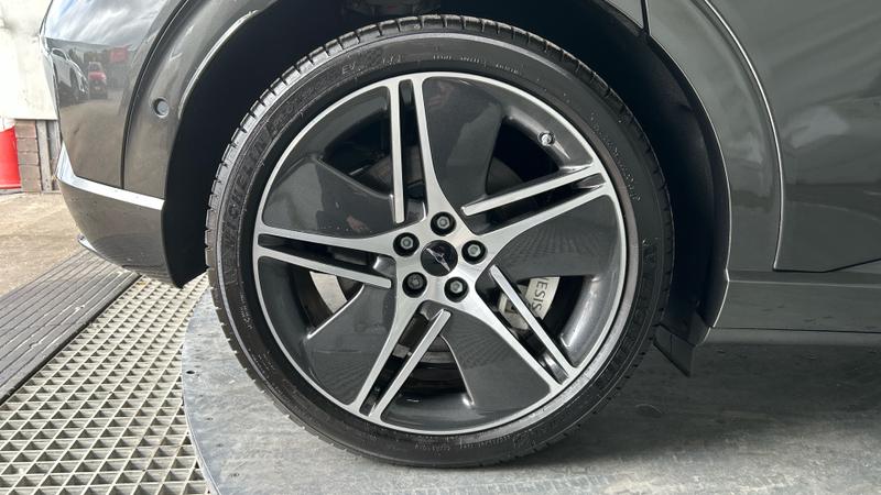 Genesis GV60 Photo cohere-d57e62e9b264418e90e1ca739fb5dec2b7d8c90a.jpg