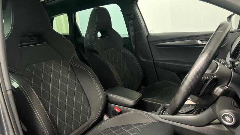 Skoda KAROQ Photo cohere-d5dc9e8294cd7501e1f6ee8a1d0cf09c9ed0bcf1.jpg