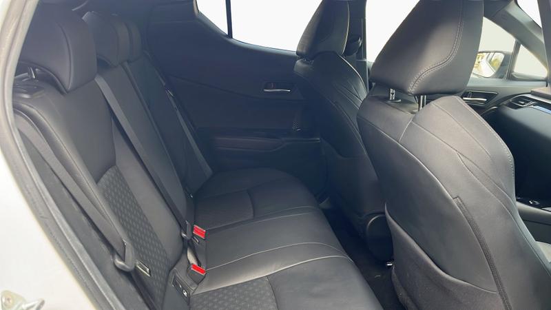 Toyota C-HR Photo cohere-d63f0b6feacafe83d936ba536a76d8d6cb6dd5f0.jpg