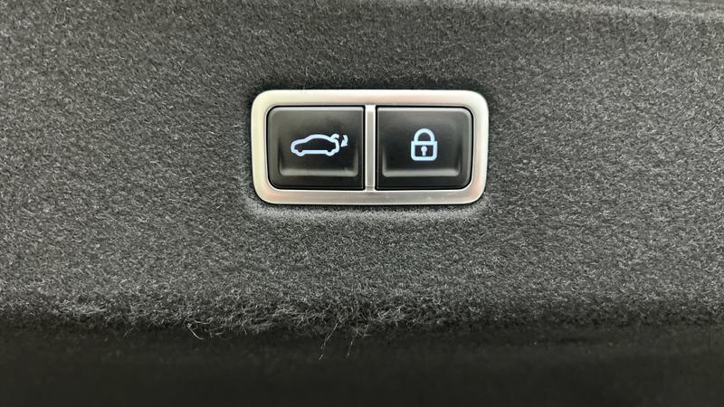 Hyundai IONIQ 6 Photo cohere-d65f6b8b03a3b196b060c0dddbfb297be8fea433.jpg