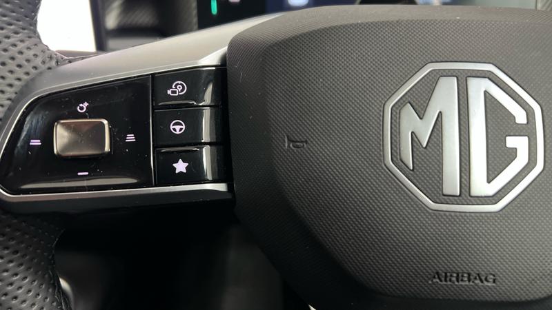 MG MGS5 EV Photo cohere-d6a1adba4171755724fb281c44469893c978ace6.jpg
