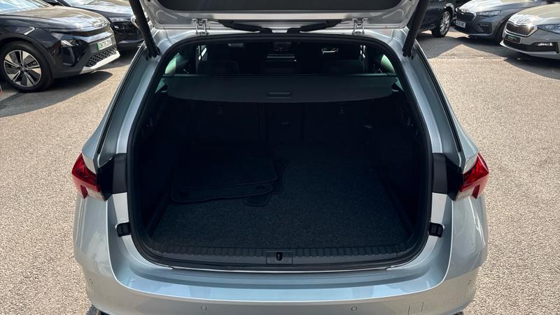 Skoda OCTAVIA Photo cohere-d6c33e537be7316b4f957f3ff92e3b4a444adf71.jpg