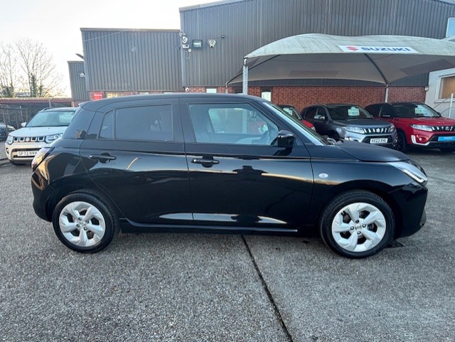 Suzuki Swift Photo cohere-d6e9f881a828f21d6f3235ef7508ec6a7e4eafa2.jpg
