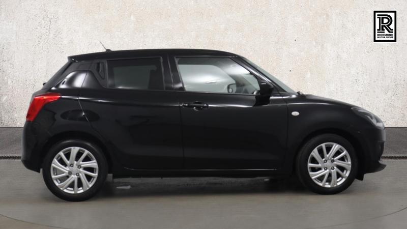 Suzuki SWIFT Photo cohere-d6f838ec30ec8f71d476e125c97625c2b381a4d7.jpg