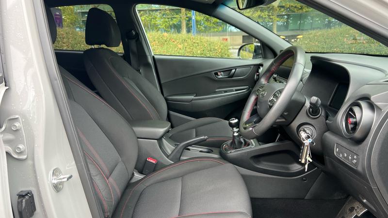 Hyundai KONA Photo cohere-d70a0d09cf847dd050509a77ed9028b5117cbc23.jpg