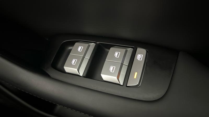 MG MGS5 EV Photo cohere-d71f52b43494d55cc5e8f27bdefcd60b53504219.jpg