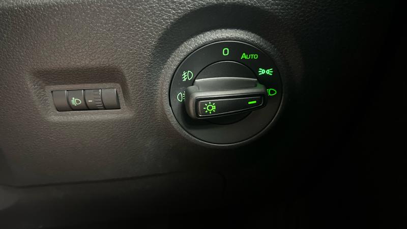 Skoda FABIA Photo cohere-d74934bb069d362143aeb64b212655858b2f3e31.jpg