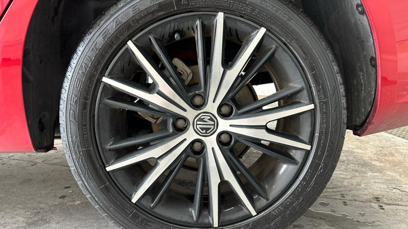 MG MG5 Photo cohere-d7813a74f374f14c1b9db5cb0bc7937235de9c26.jpg