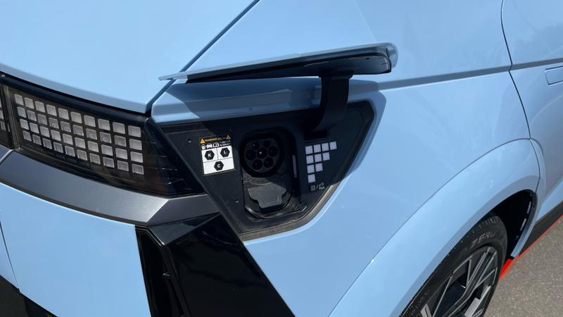 Hyundai IONIQ 5 Photo cohere-d788df72c0158b7b28c646e38975524bb991887f.jpg