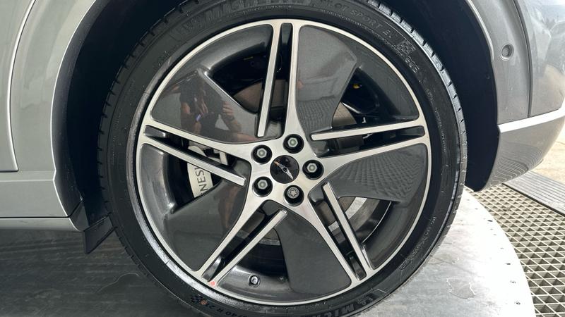 Genesis GV60 Photo cohere-d8481ef15b6babf4493a77f9cab90a5842280cb8.jpg