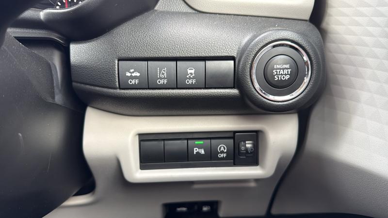 Suzuki SWIFT Photo cohere-d948e9784433a6297da90d53f75a0a22cd60a9dd.jpg