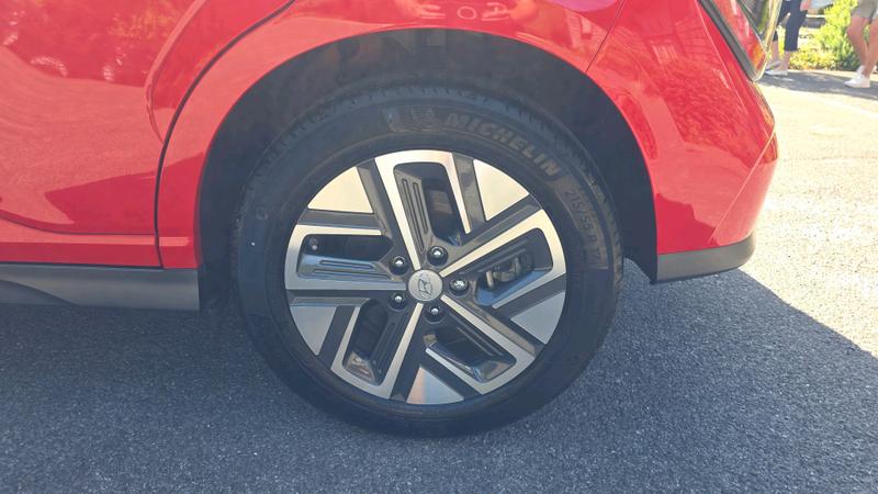 Hyundai KONA Photo cohere-d959d2544d464b5e16b8e2bc848b4304d08563ec.jpg