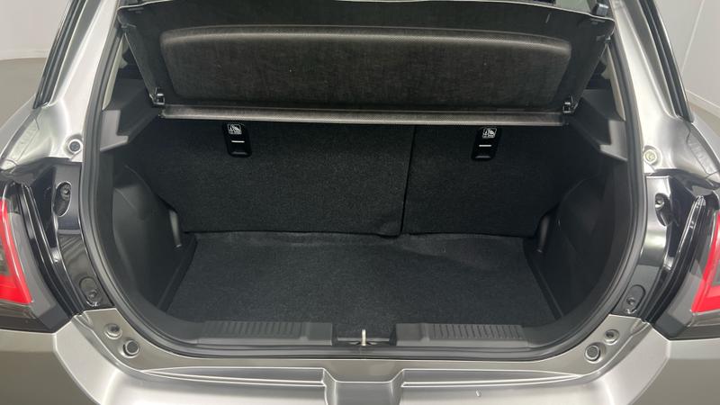 Suzuki SWIFT Photo cohere-d99a12074a97a5d3c32ecda8f605a4cc318fb2d2.jpg