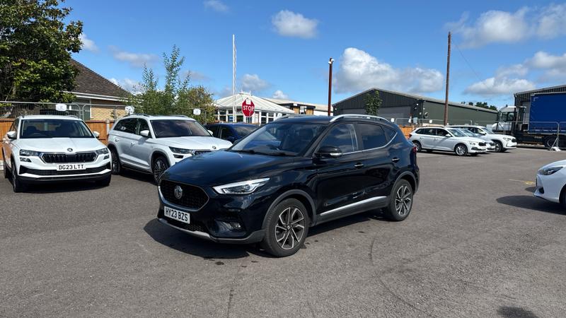 MG ZS Photo cohere-d9e5890263550a2da370067e42b475c51c91d3f6.jpg