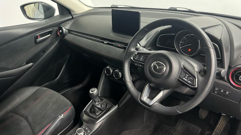 Mazda 2 Photo cohere-da44d74e4f7d04c8a44c92a940754b7d5def6069.jpg