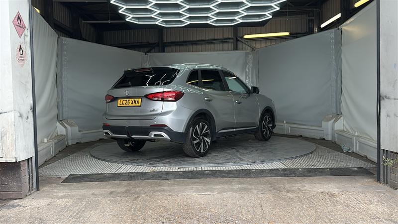 MG ZS Hybrid+ Photo cohere-db0cdf6cc659793fbab1cb59fc7db1fc3b91e773.jpg