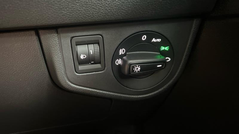Volkswagen TAIGO Photo cohere-db103ef1febc2666f792718751aca9fb2b6895ae.jpg