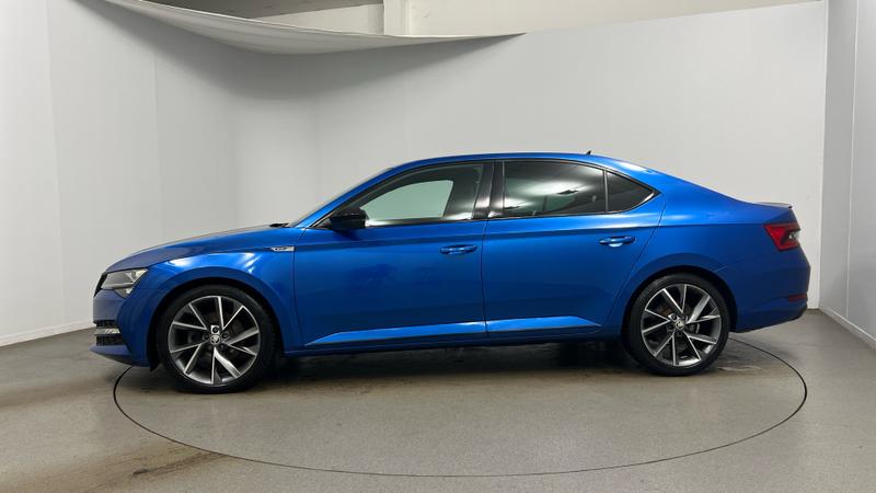 Skoda SUPERB Photo cohere-db9268db7c83a4da7dbf4f96748e49becf2c9afc.jpg