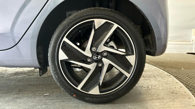 Hyundai i10 Photo cohere-db9631fbe8cae422623637c3f0df1a8b1960b5e3.jpg