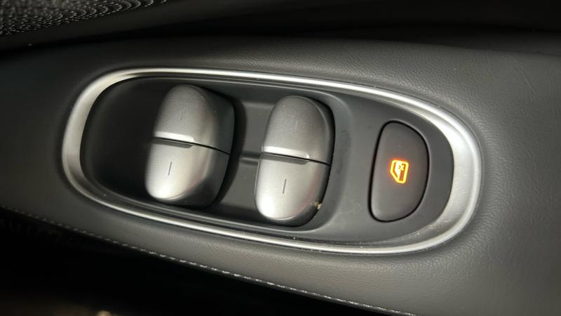MG IM6 Photo cohere-dbef956fe9d8eb0e7bff3f02068feab1f6415fa5.jpg