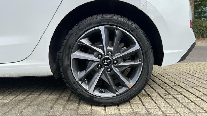 Hyundai i30 Photo cohere-dbf0bed30d67f982a3534ed13c1c5b4ab52aa61e.jpg