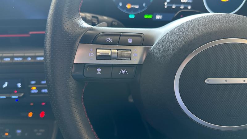Hyundai KONA Photo cohere-dcac043bfe30939b76d26e17f8818cc881db7ec0.jpg