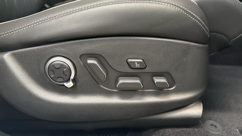 Genesis GV70 Photo cohere-dcf3f1217596fb897a6064abe86d8e3cd056cc16.jpg