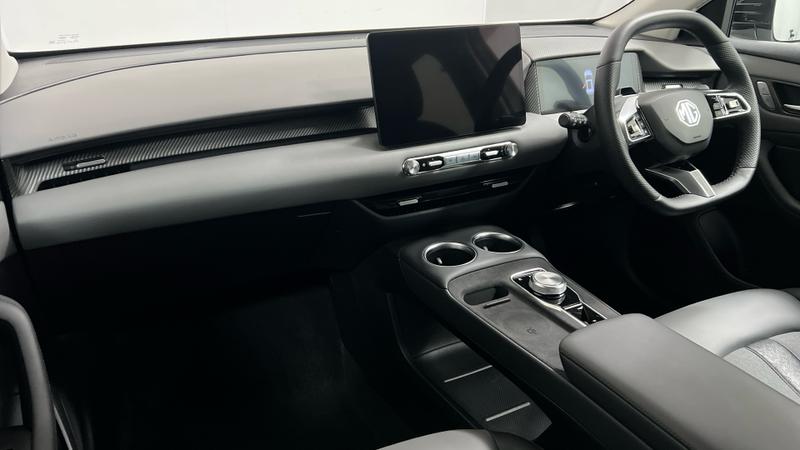 MG MGS5 EV Photo cohere-dd2526ff9e6fd56b9e1402a2b49deeff92f2ffa7.jpg