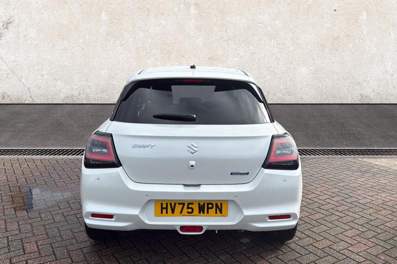 Suzuki Swift Photo cohere-de0c97f8b6fd9267450f867272a0e98ae0a3a1f2.jpg