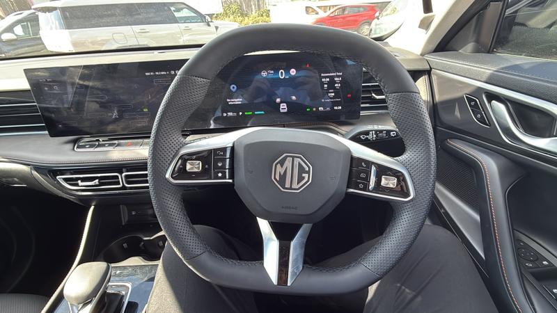 MG HS Hybrid+ Photo cohere-de25f5f3619f7d9c6492b40040bae2aae8a03168.jpg