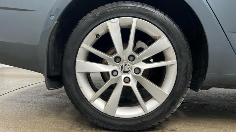 Skoda OCTAVIA Photo cohere-de35f2736719d79343feecc23566149b56df066d.jpg