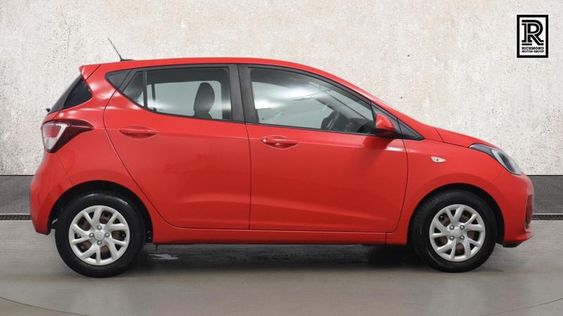 Hyundai i10 Photo cohere-dfaf8bf055056b270018eb43179944a637e47b23.jpg