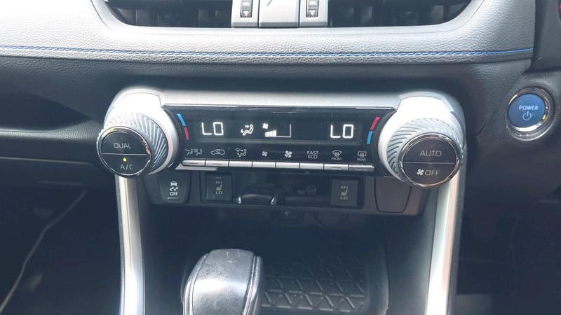 Toyota Rav4 Photo cohere-dfe4e67e528588f392e33381d3ea7fe9a34a2a46.jpg