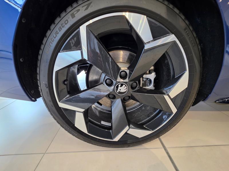 Skoda Superb Photo cohere-e0035c900d00038ad1390825e8963d1876293f33.jpg