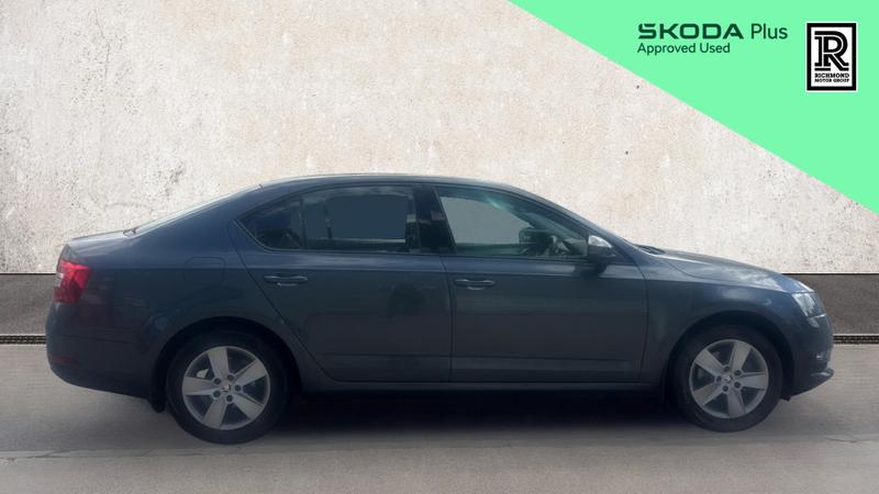 Skoda OCTAVIA Photo cohere-e0dc2414588295acb73aedb9ac53f73764280e5b.jpg