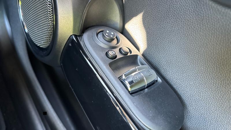 MINI Hatch Photo cohere-e140eee8a5d7d1104eddb1ff88834c2ed64fa9ab.jpg