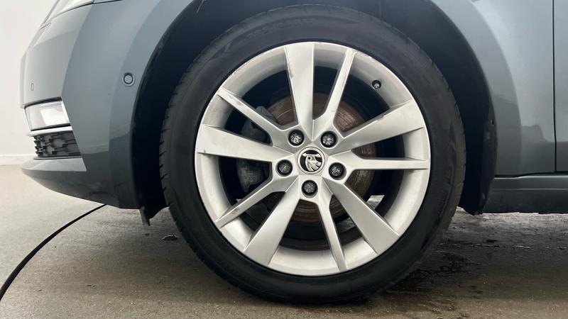 Skoda OCTAVIA Photo cohere-e176e29dd51d9d2831e4fe76427b5042e558b763.jpg