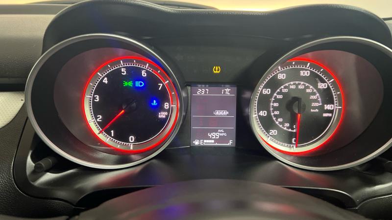 Suzuki SWIFT Photo cohere-e1ad8790e3629d7306e4597672e45de1179c6556.jpg