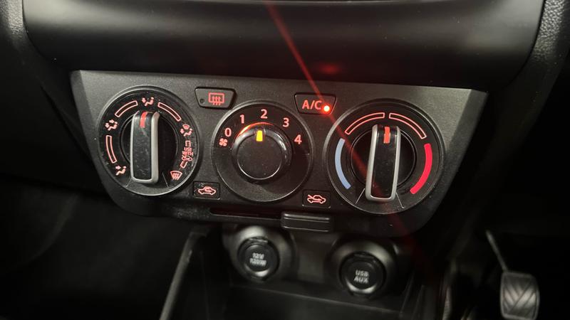 Suzuki SWIFT Photo cohere-e2ef07af6520156eead4701f5622c01c024dfa45.jpg