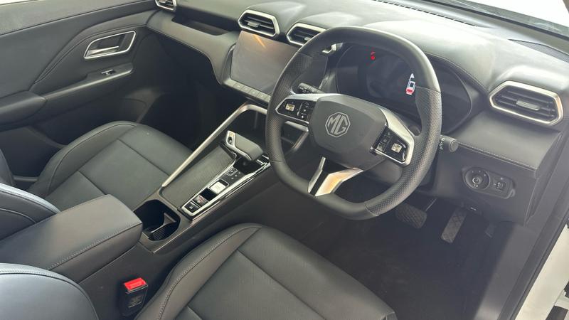 MG ZS Hybrid+ Photo cohere-e33cbca6569b073c4c3c51bbe2697e43ec469ecd.jpg